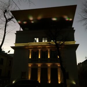 Projectors-lighting-facade-Aleea-Alexandru Projectors-lighting-facade-Aleea-Alexandru