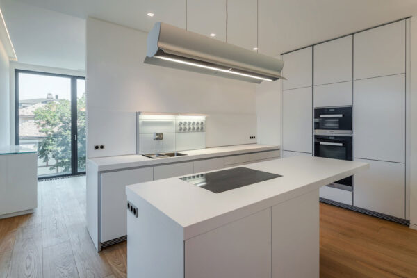 Iluminat-inteligent-bucatarie-smart-home-Mora Iluminat-inteligent-bucatarie-smart-home-Mora
