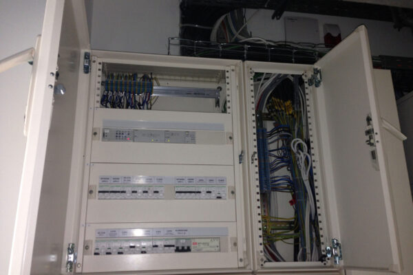 Tablou-electric-cleme-sir-Mora Tablou-electric-cleme-sir-Mora