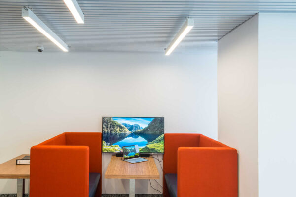 Intelligent-lighting-office-Simpology