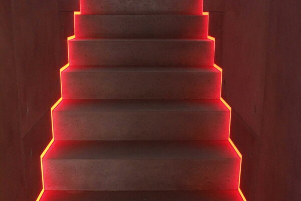 Iluminat-smart-scara-Penthouse-Z