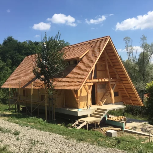 Smart-Home-casa-vacanta-lemn-Cornu