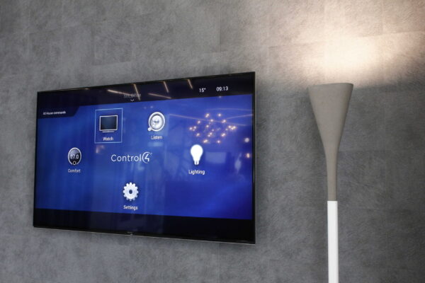 Smart-Home-zona-TV-Control4-Penthouse-Z