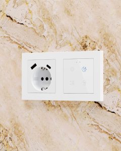 Zennio permite selectarea culorilor iconitelor intrerupatoarelor Flat si Tecla